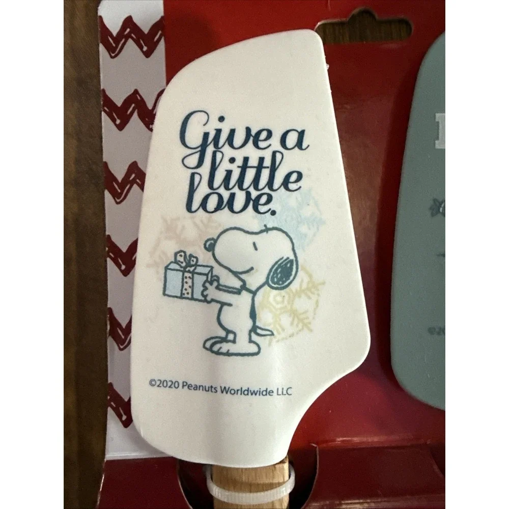 Peanuts New 2020 Snoopy Christmas 2 Piece Spatula Set